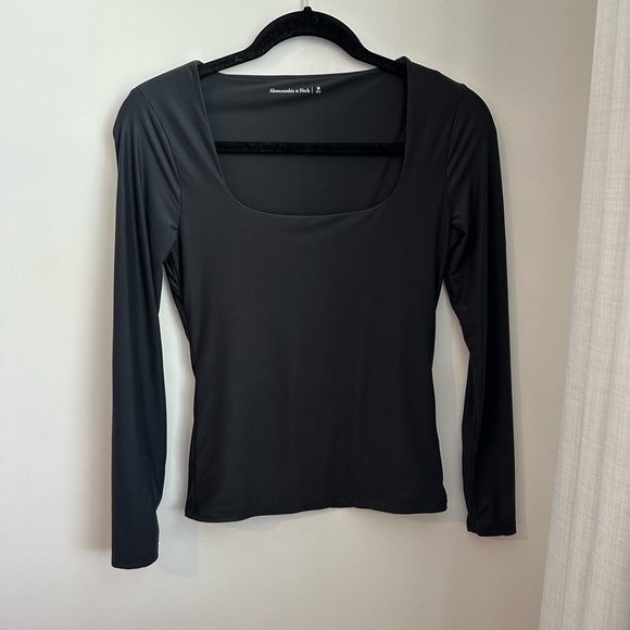 Abercrombie Soft Seamless Long-Sleeve Square-Neck Top - Picture 2 of 7